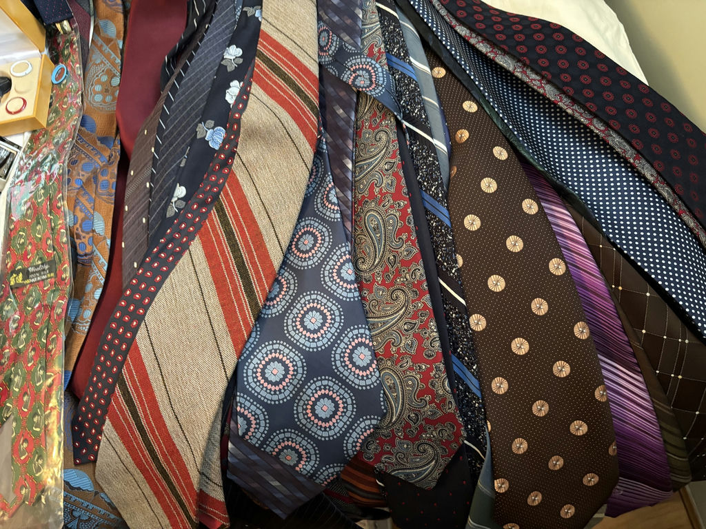Assorted Cufflinks, 10K Tie Bars, Neckties, Belts, Suspenders, Watches, and Accessories - image 4 of 19