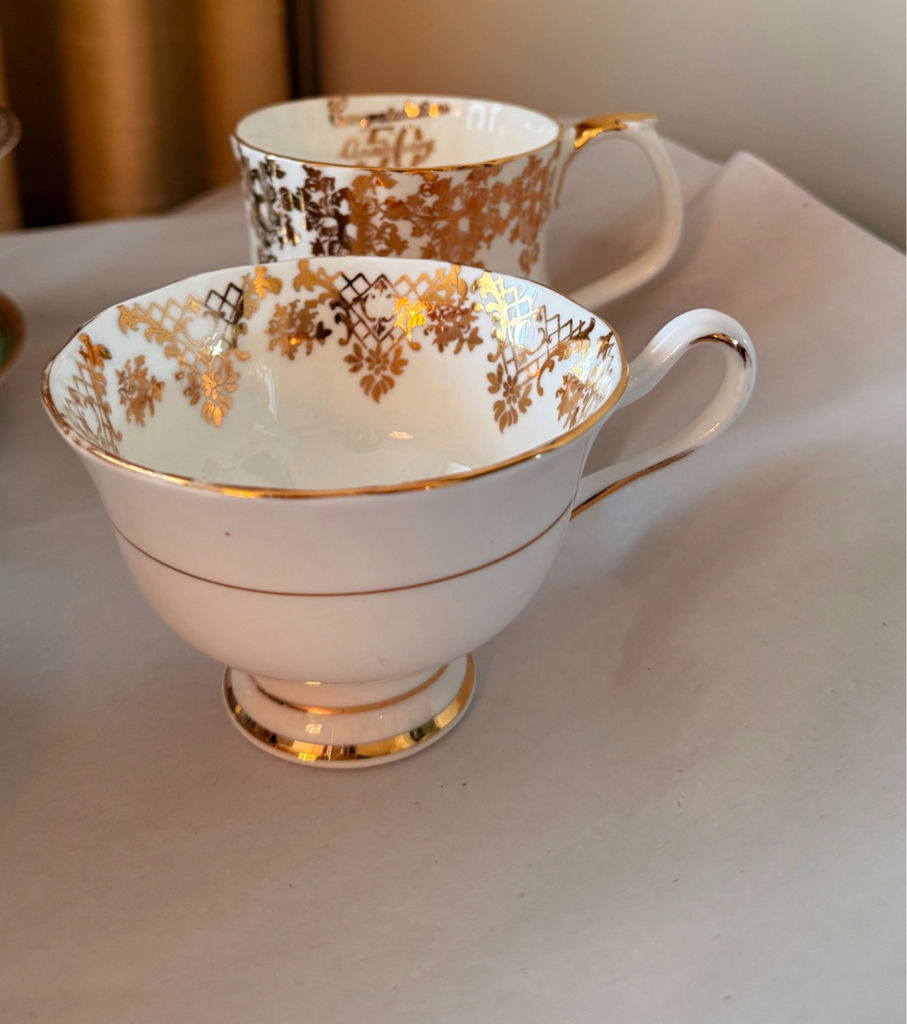 Assorted Vintage Tea Cups and Saucers - image 6 of 19