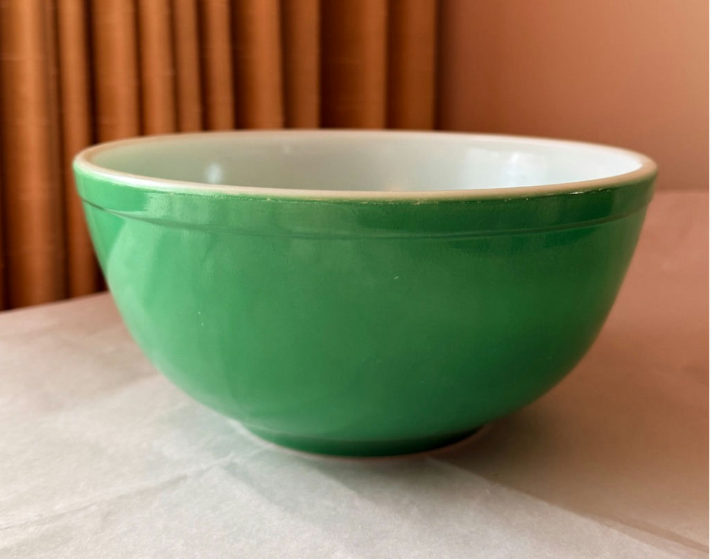 Vintage Pyrex Mixing Bowls - image 6 of 10