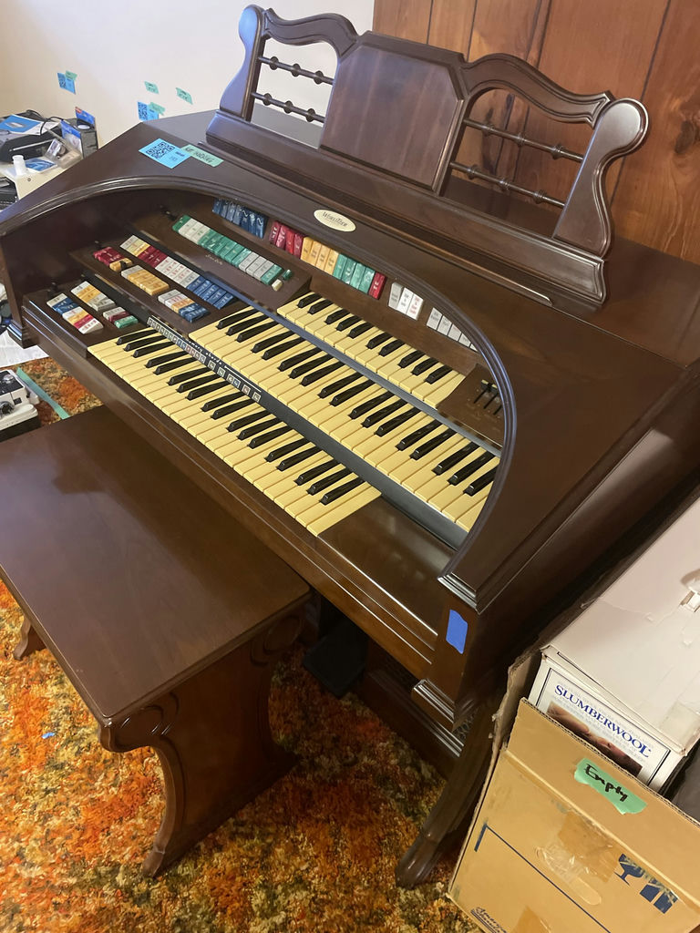 Wurlitzer Total Tone Deluxe Organ with Bench - image 7 of 9