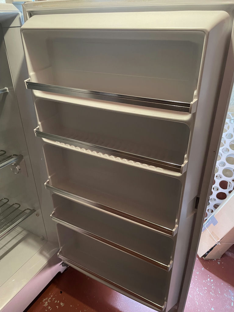 BeauMark Upright Freezer - image 6 of 8
