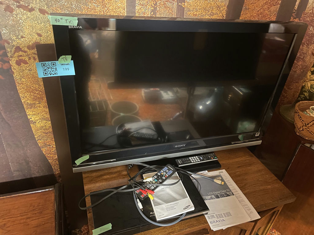 Sony Bravia 40 Inch LCD TV with Samsung Blu-ray Player and Accessories - image 1 of 8