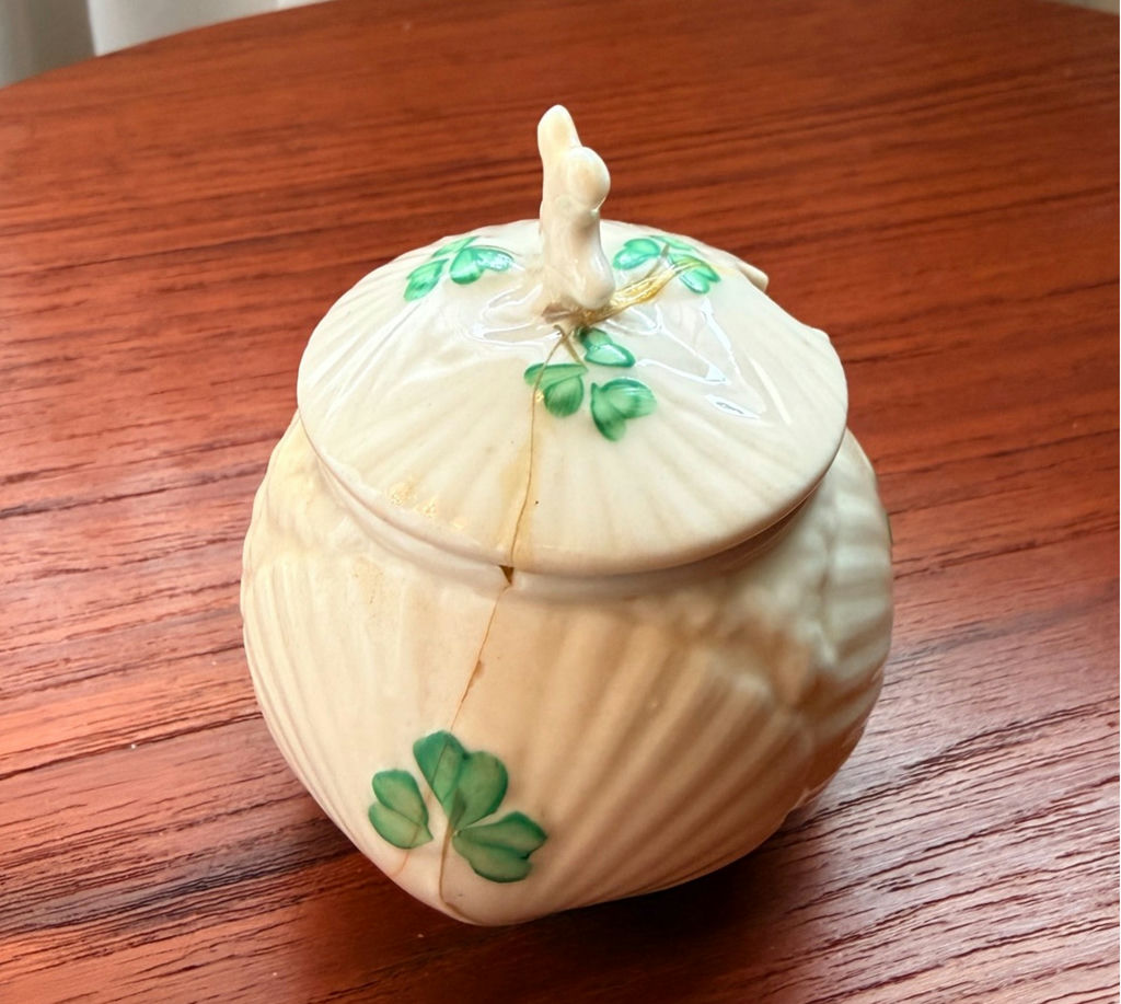 Belleek Irish Fine China - Shamrock Cream & Sugar Set - image 3 of 19