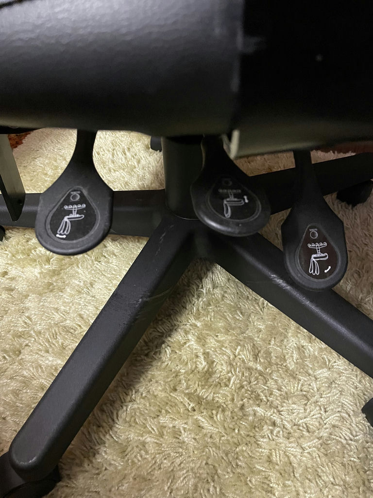 Black Rolling Office Chair - image 5 of 7