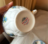 Assorted Vintage Teacups and Saucers Set - thumbnail 12 of 17