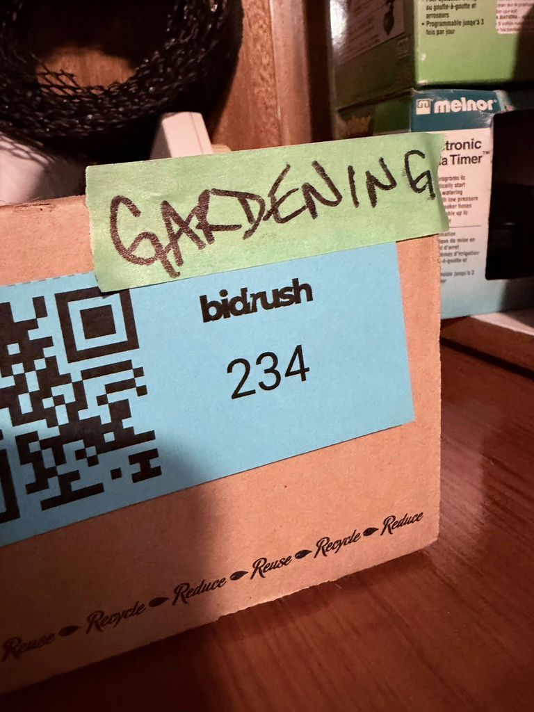 Gardening Supplies, Water Timers, Hose Fittings, Planter, and Goose Figurine - image 5 of 5