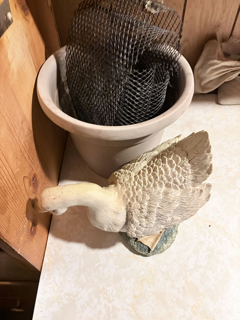 Gardening Supplies, Water Timers, Hose Fittings, Planter, and Goose Figurine - image 4 of 5