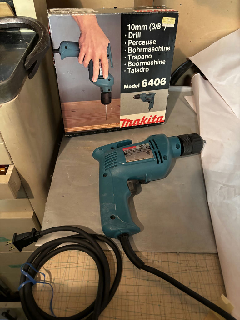 Drill Doctor Darex 500SP Drill Bit Sharpener, Makita 6406 Drill, and Socket Set - image 11 of 14