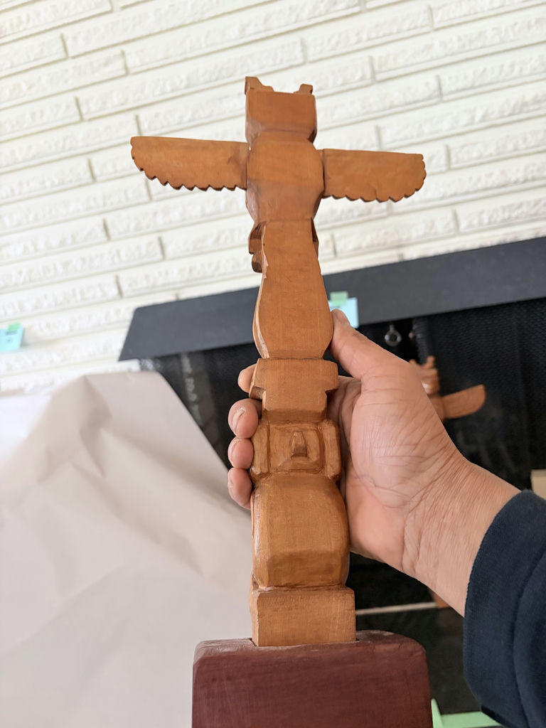 Quentin Harris '98 Art On Board, Native Doll & Wooden Totem Carving - image 4 of 12