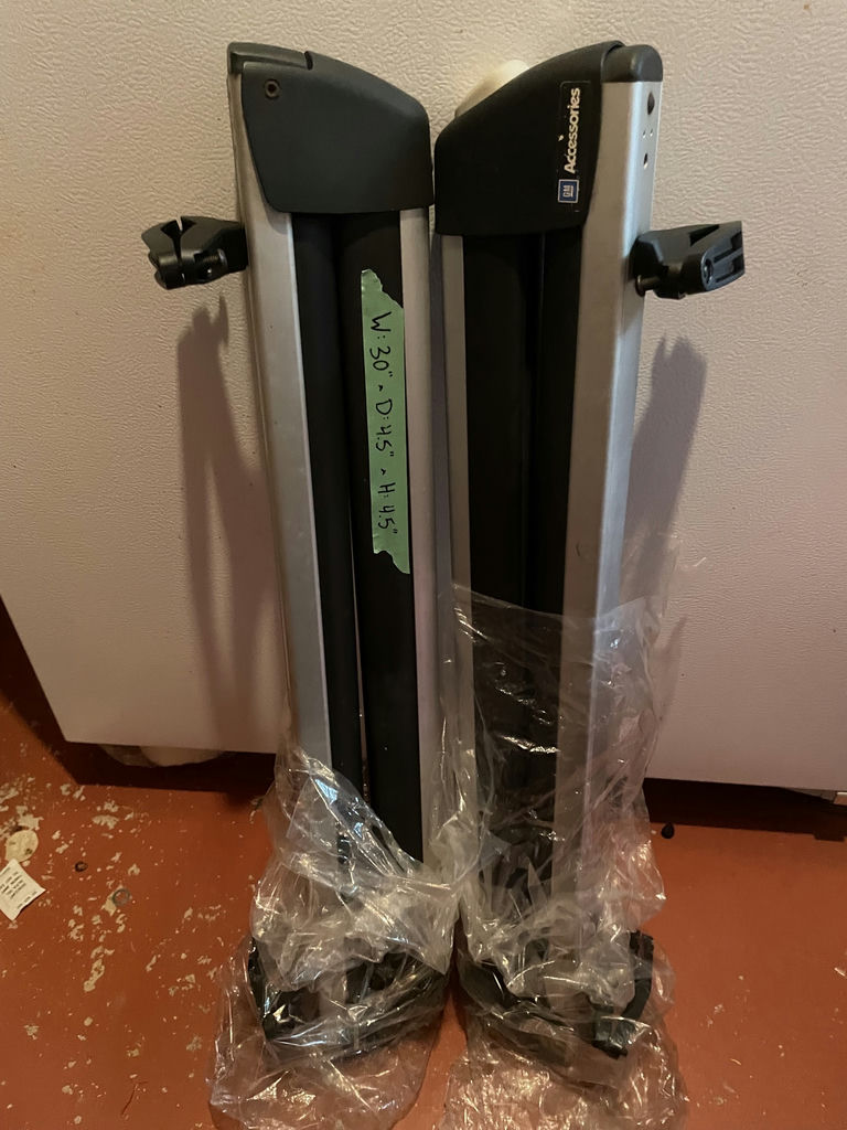 Assorted Ski Gear - image 21 of 24
