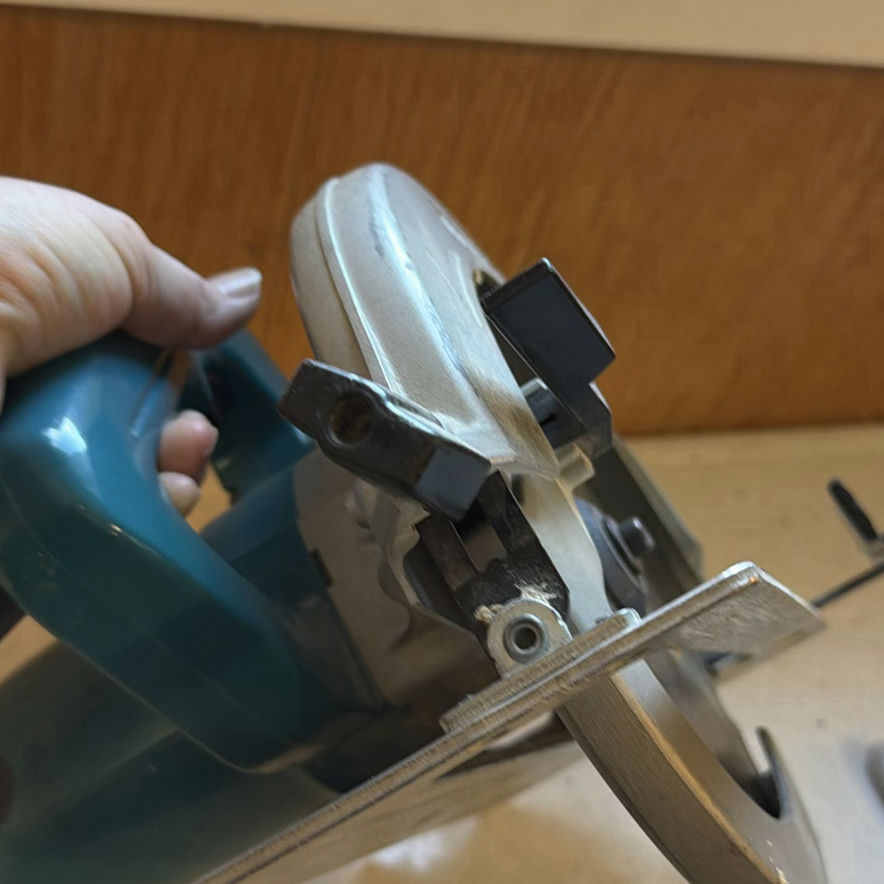 Makita 5740NB Circular Saw - image 6 of 8