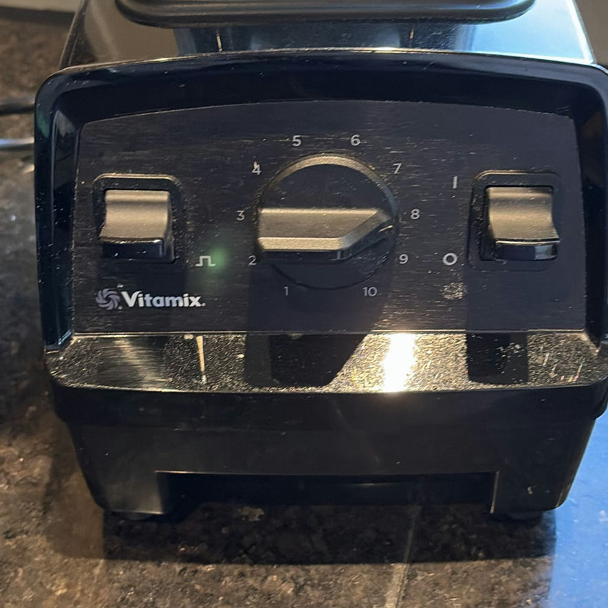 Vitamix Blender VM0197 - image 2 of 9