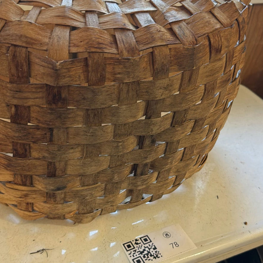 Vintage Apple Basket - image 4 of 7