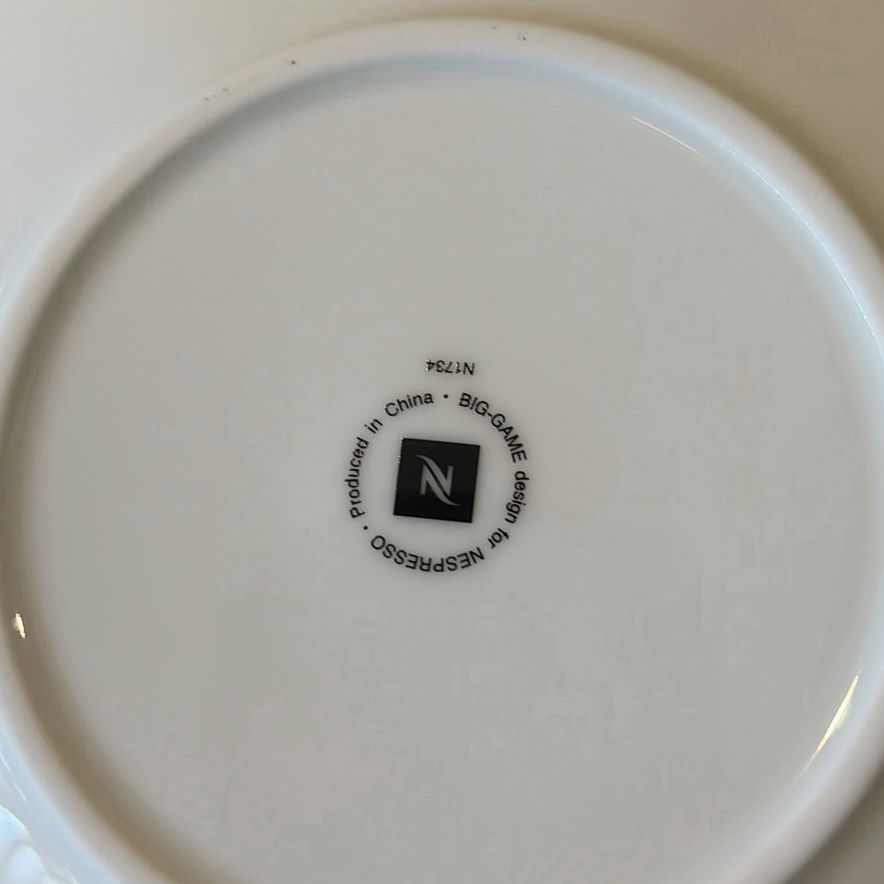 Royal Crown Derby Porcelain Plate and White Saucers - image 8 of 10