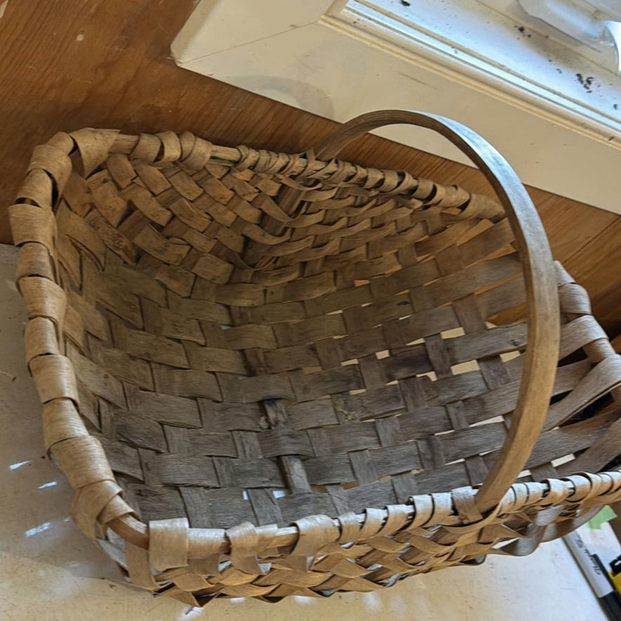 Vintage Apple Basket - image 4 of 8