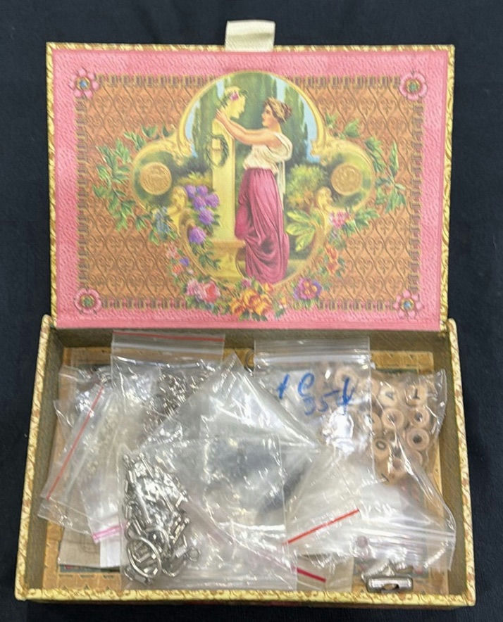Assorted vintage jewelry charms and decorative keepsake boxes - image 7 of 7