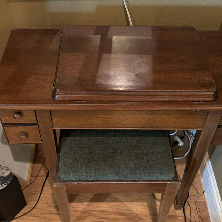 Singer Sewing Machine in Wooden Sewing Cabinet - image 11 of 11