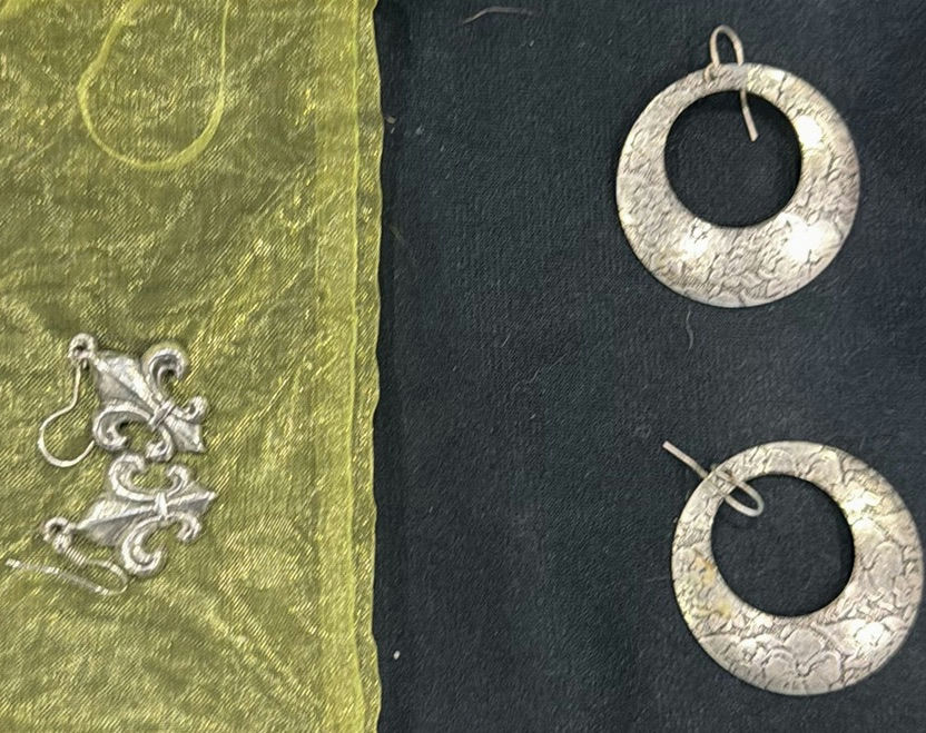 Assorted Jewelry Collection: Bracelets, Necklaces, and Earrings - image 2 of 6