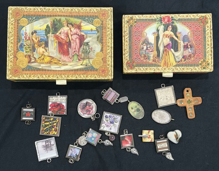 Assorted vintage jewelry charms and decorative keepsake boxes - image 1 of 7