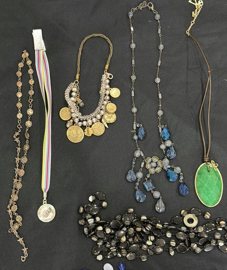 Assorted Jewelry – Necklaces, Bracelets, and Pendants - image 4 of 4