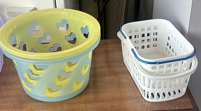 Assorted Plastic Storage Baskets - Image 1 of 6