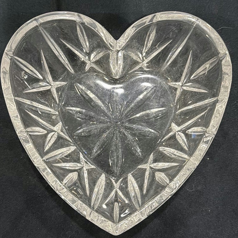 Assorted mugs, heart-shaped crystal dish, and decorative dishes - image 2 of 6