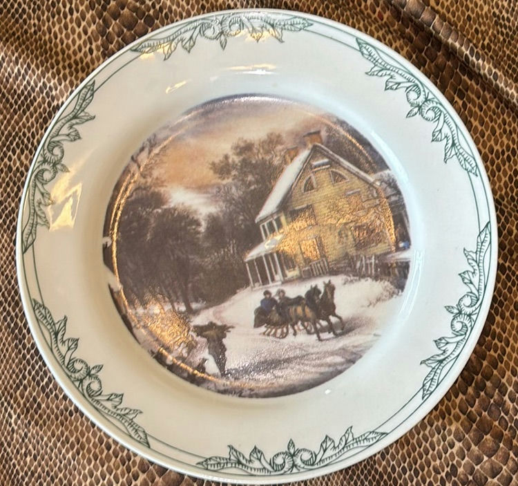 Assorted Decorative Ceramic Plates and Bowls - image 9 of 15