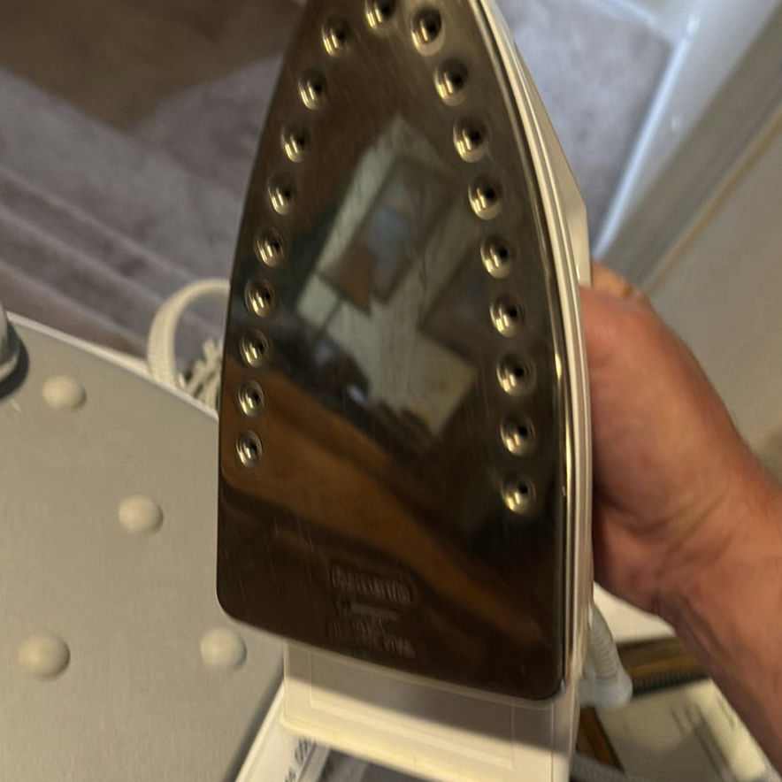 Rowenta Superpress 050 Steam Iron with Base Unit - image 3 of 5