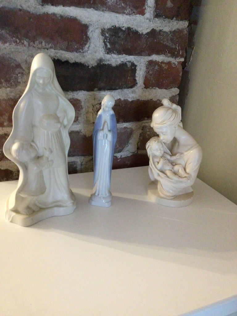 Three Santini porcelain figurines - image 2 of 5