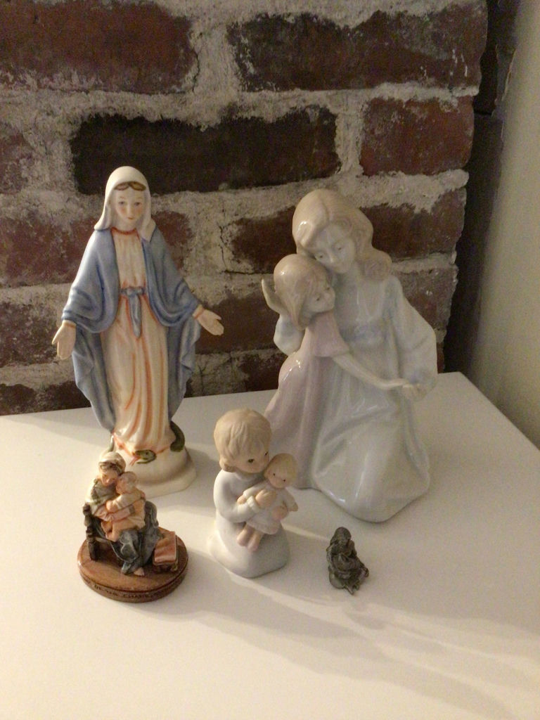 Ceramic Nativity Scene Figurines - image 1 of 3