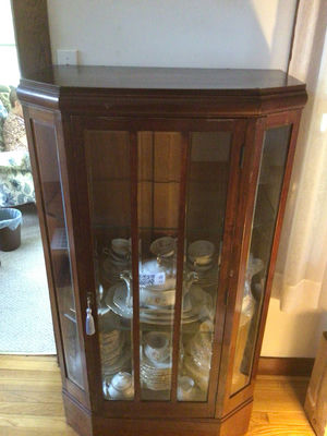 Corner wood china cabinet with glass doors - Image 1 of 2