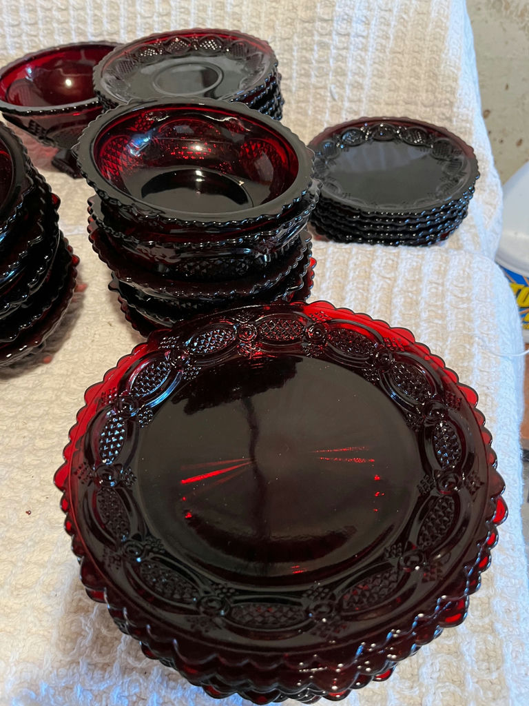 Cranberry glass dessert bowls and plates set - image 2 of 5