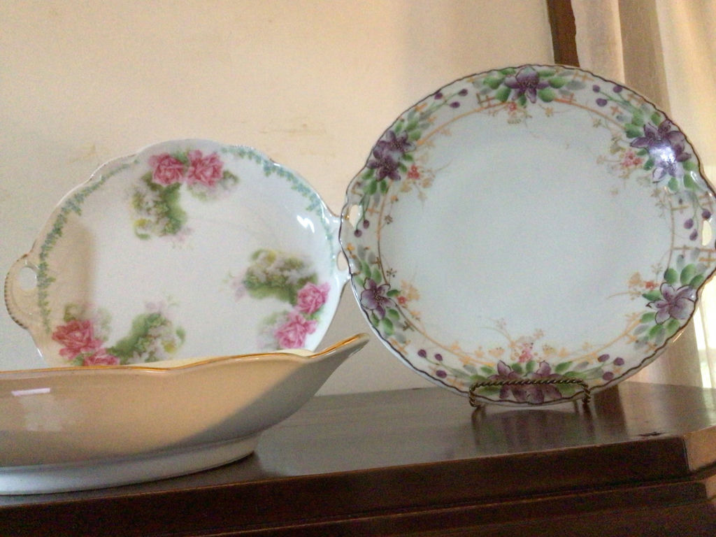 Floral porcelain dinnerware and serving dish - image 5 of 7