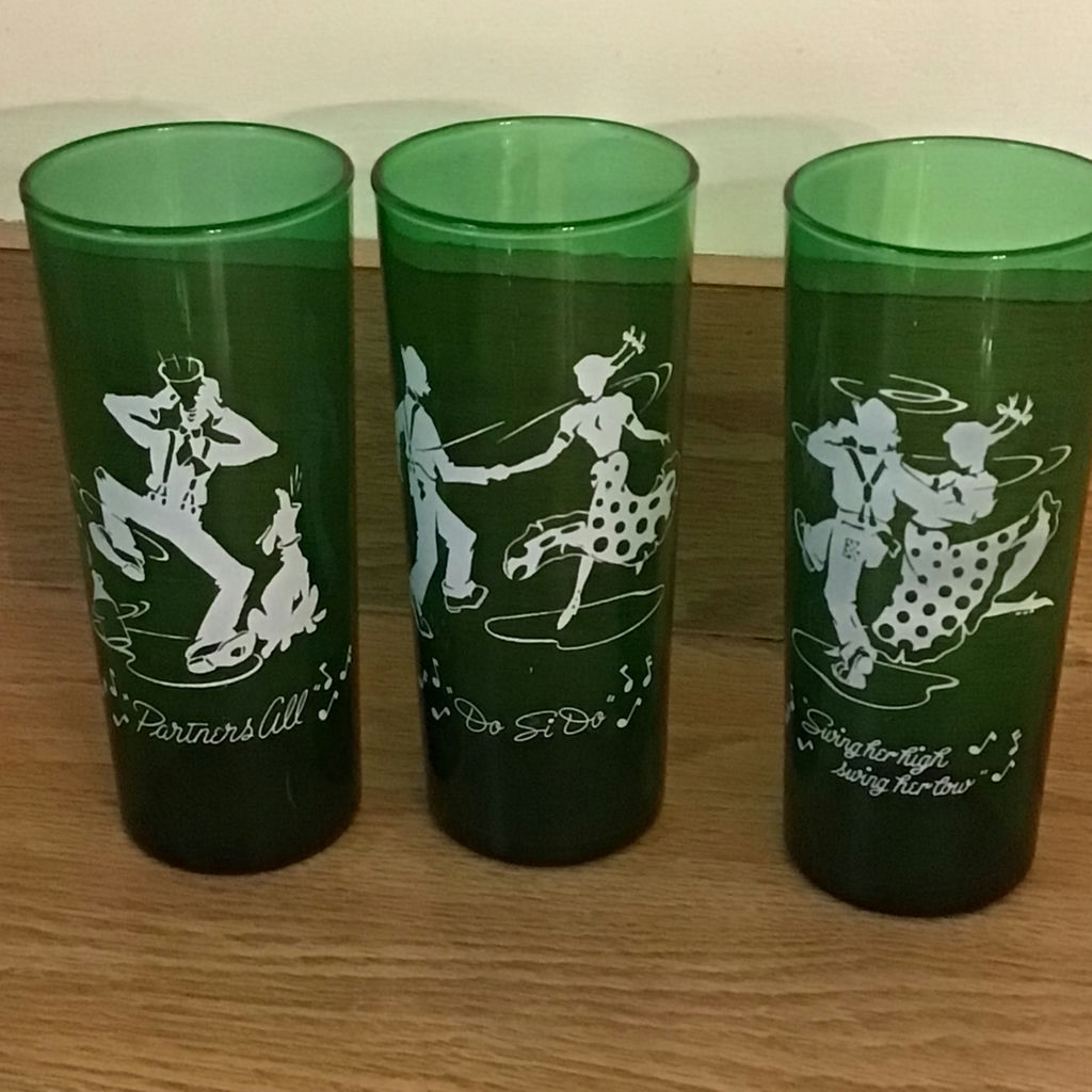 Green glass tumblers with square-dance silhouettes - image 2 of 2