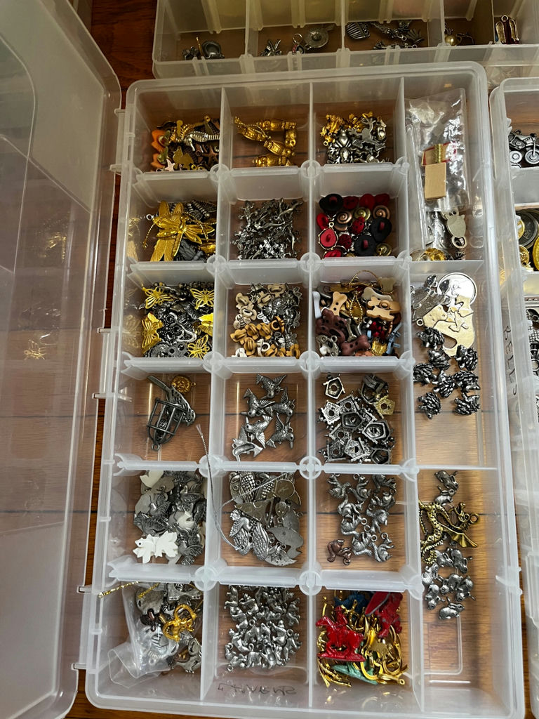 Assorted jewelry charms and findings - image 3 of 5