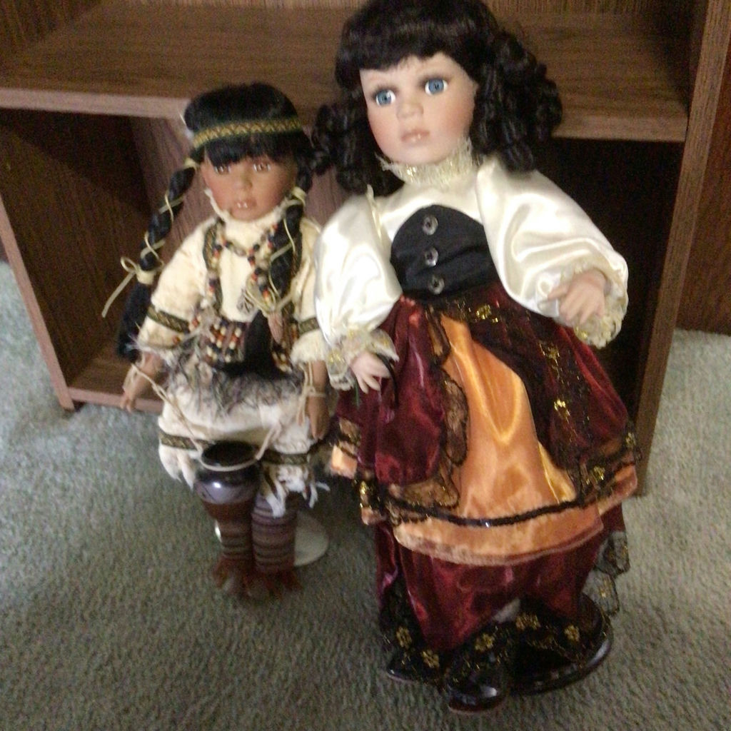 antique dolls - image 1 of 5