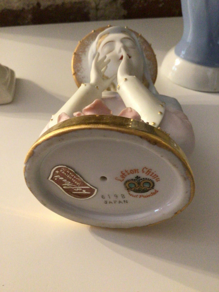 Porcelain religious figurines collection - image 6 of 6