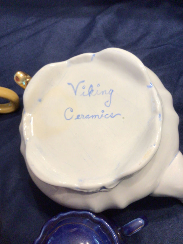 Assorted Ceramic Teapots, Creamers, and Lidded Dishes - image 6 of 6