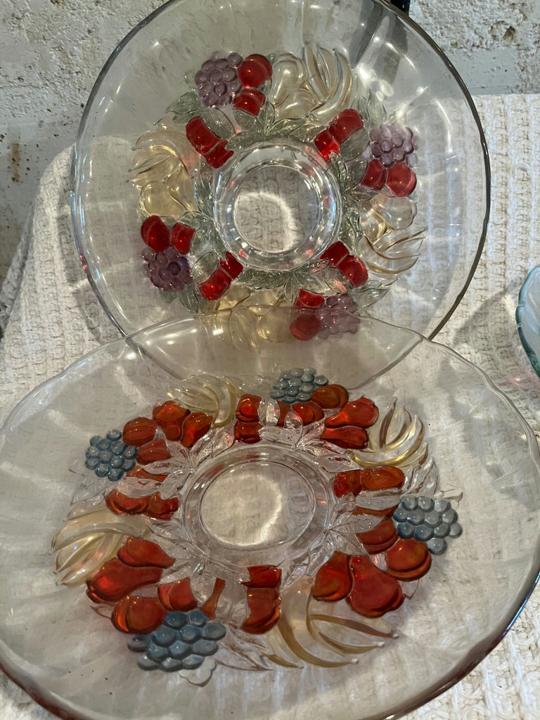 Fruit-patterned glass bowls with crystal stemware and salt/pepper shakers - image 1 of 4