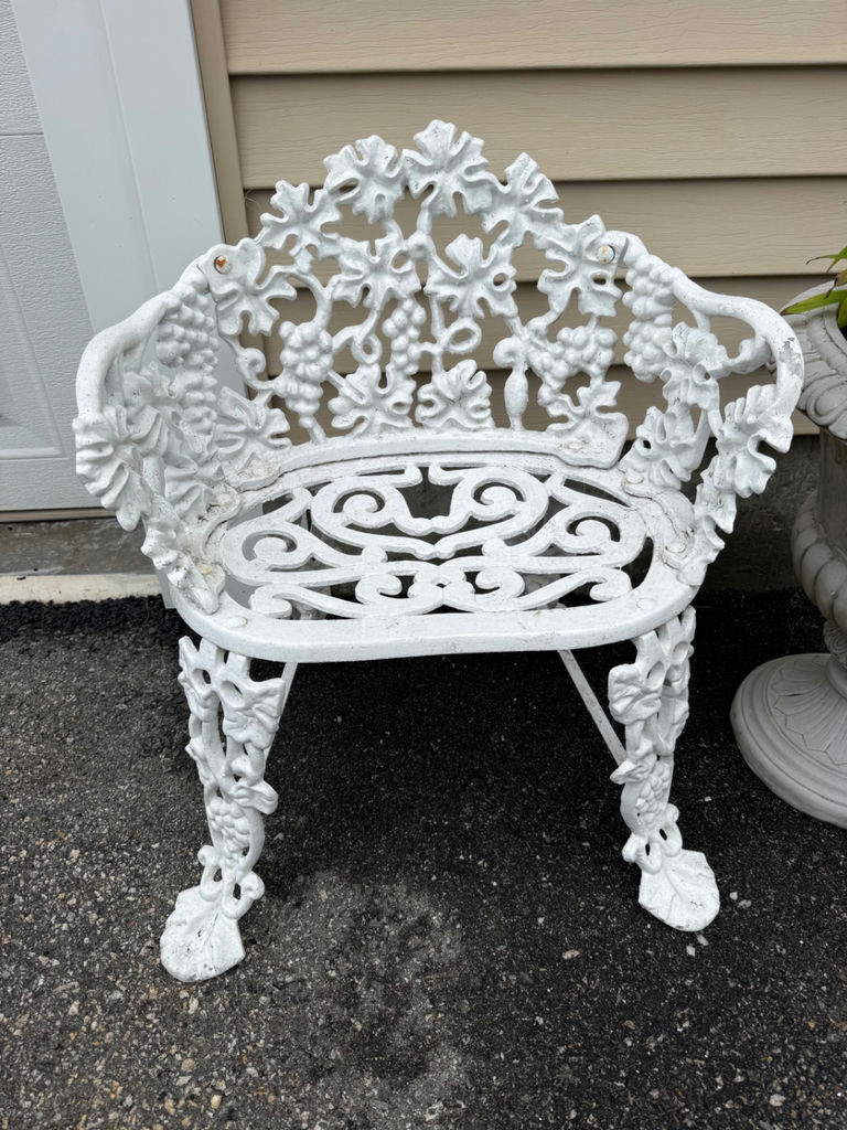 White Ornate Metal Garden Chair - image 3 of 3