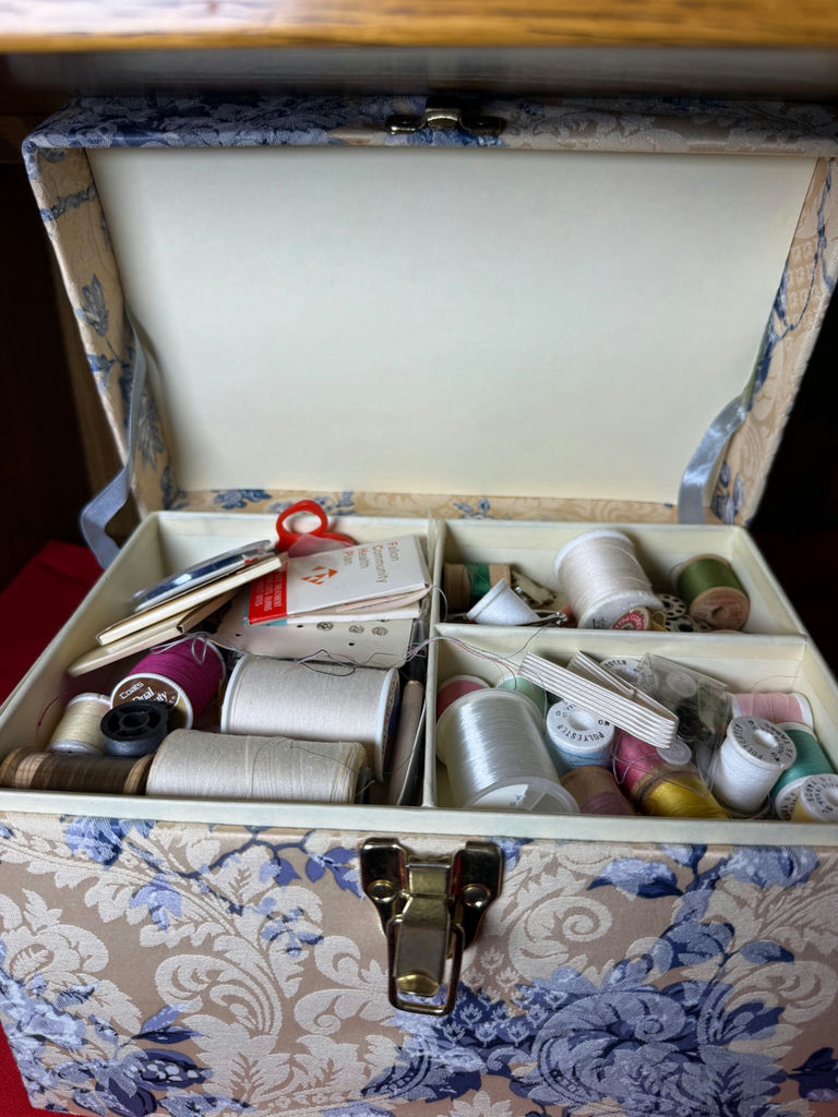 Floral Sewing Box with Sewing Supplies - image 2 of 4