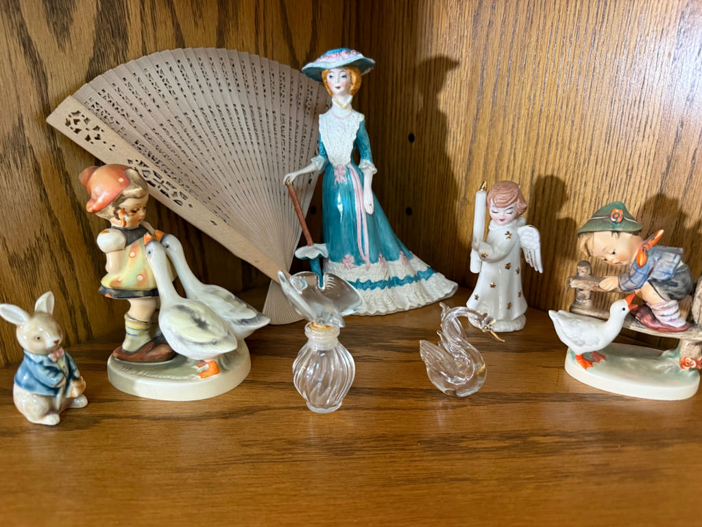 Assorted Porcelain and Glass Figurines with Decorative Fan - image 1 of 4