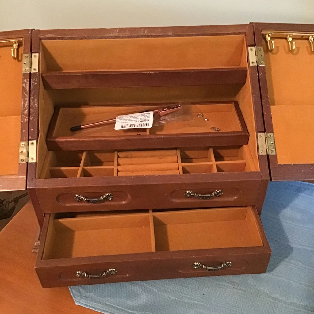 Wooden Jewelry Box and Assorted Decorative Items - image 3 of 3