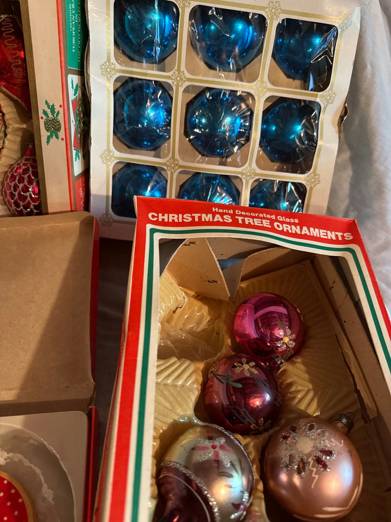 Assorted Christmas Ornaments and Holiday Figurines - image 4 of 7