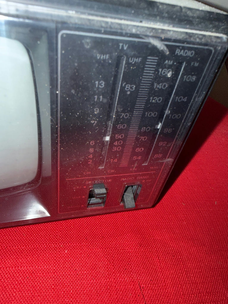 TMK Portable TV-Radio - image 2 of 3