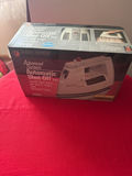 Black & Decker Automatic Shut-Off Iron (F610S) boxed - thumbnail 1 of 2