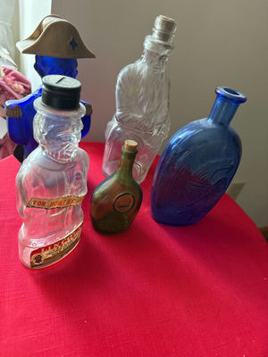 Assorted vintage glass liquor decanters and bottles - Image 1 of 4