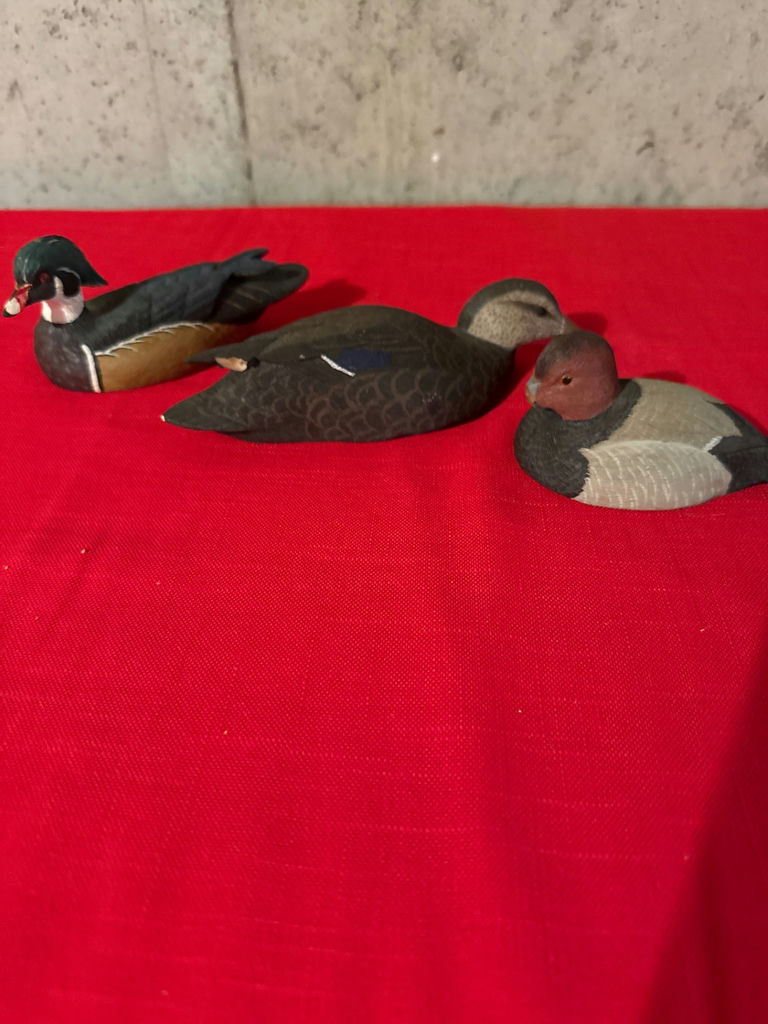 Three hand-painted wooden duck decoys - image 2 of 5
