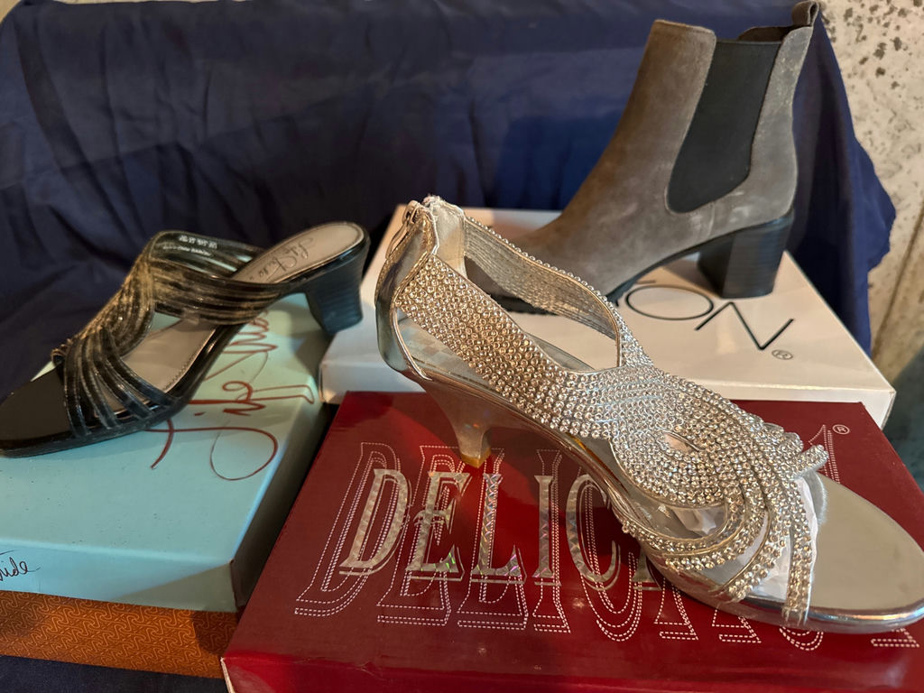 New 3 pairs of women’s shoes - image 1 of 5