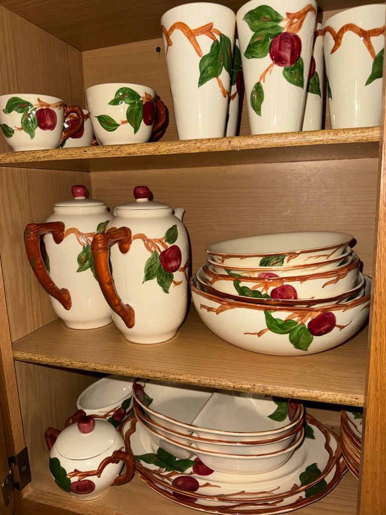 Franciscan fruit-pattern dinnerware set - image 2 of 3